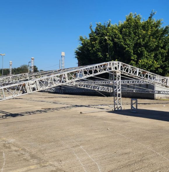 Montagem da Feira AgroPonte já começou no Centro de Eventos José Ijair Conti
