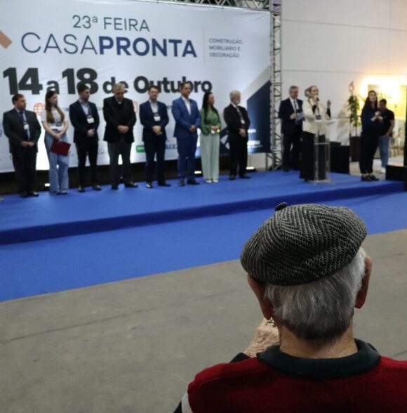 CasaPronta Criciúma abre 23ª edição com homenagem ao arquiteto Fernando Carneiro e corredores movimentados