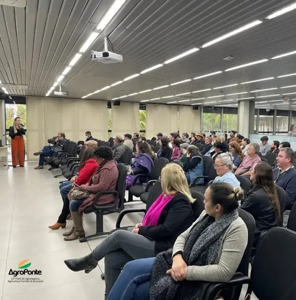 Detalhes da AgroPonte em discussão durante encontro com as cooperativas expositoras