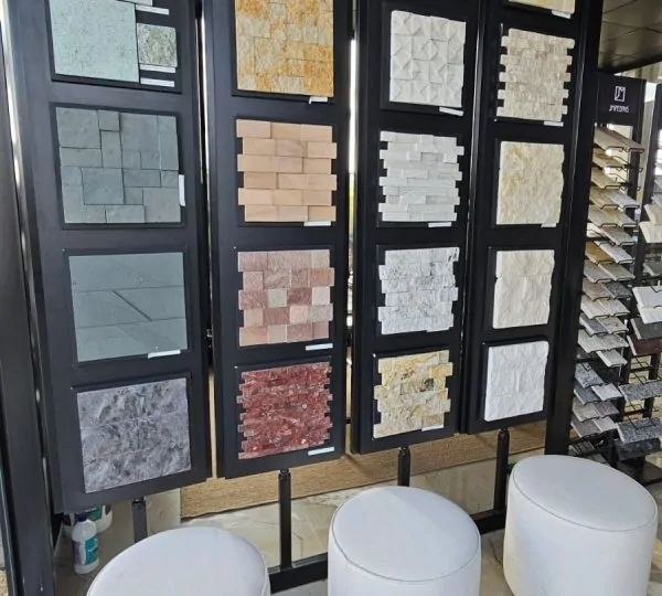 Pedras decorativas ganham espaço como solução versátil na Feira CasaPronta Tubarão 3 JM Pedras4