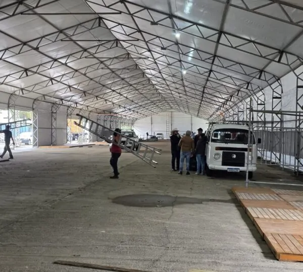 Maior Feira AgroPonte da história ganha forma em estrutura de 30 mil m² 3 Maior Feira AgroPonte da historia ganha forma em estrutura de 30 mil m² 1