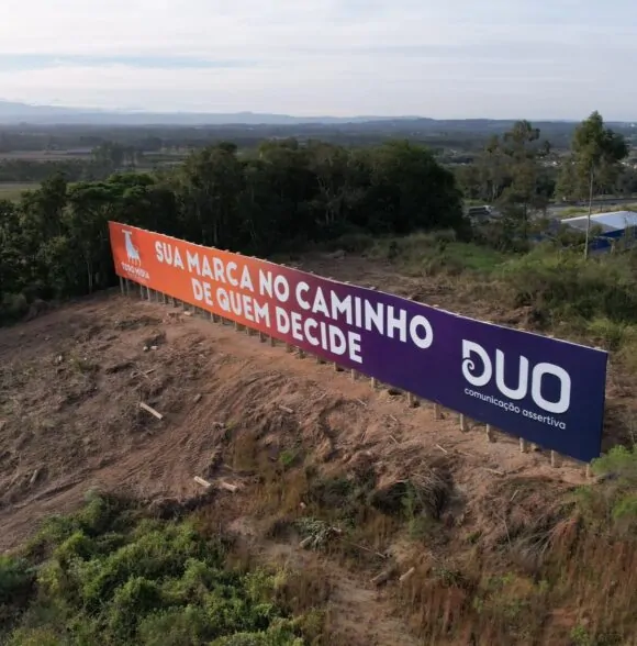 Responsável pelo maior painel de outdoor do Sul de SC, Toro Mídia estreia na CasaPronta Criciúma
